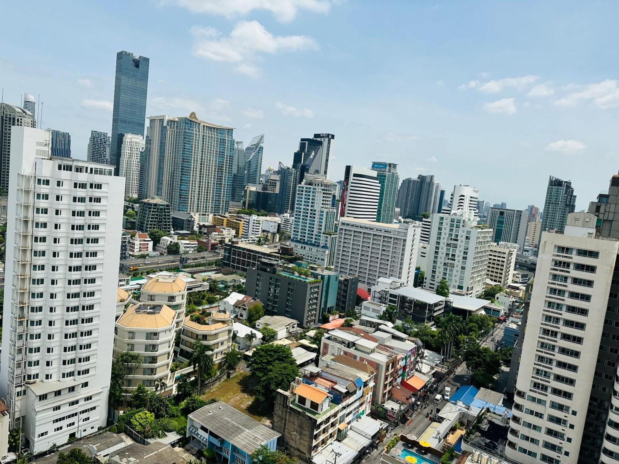 Omni Tower Nana Bangkok - Serviced Apartment On Sukhumvit Soi 4 Exterior foto